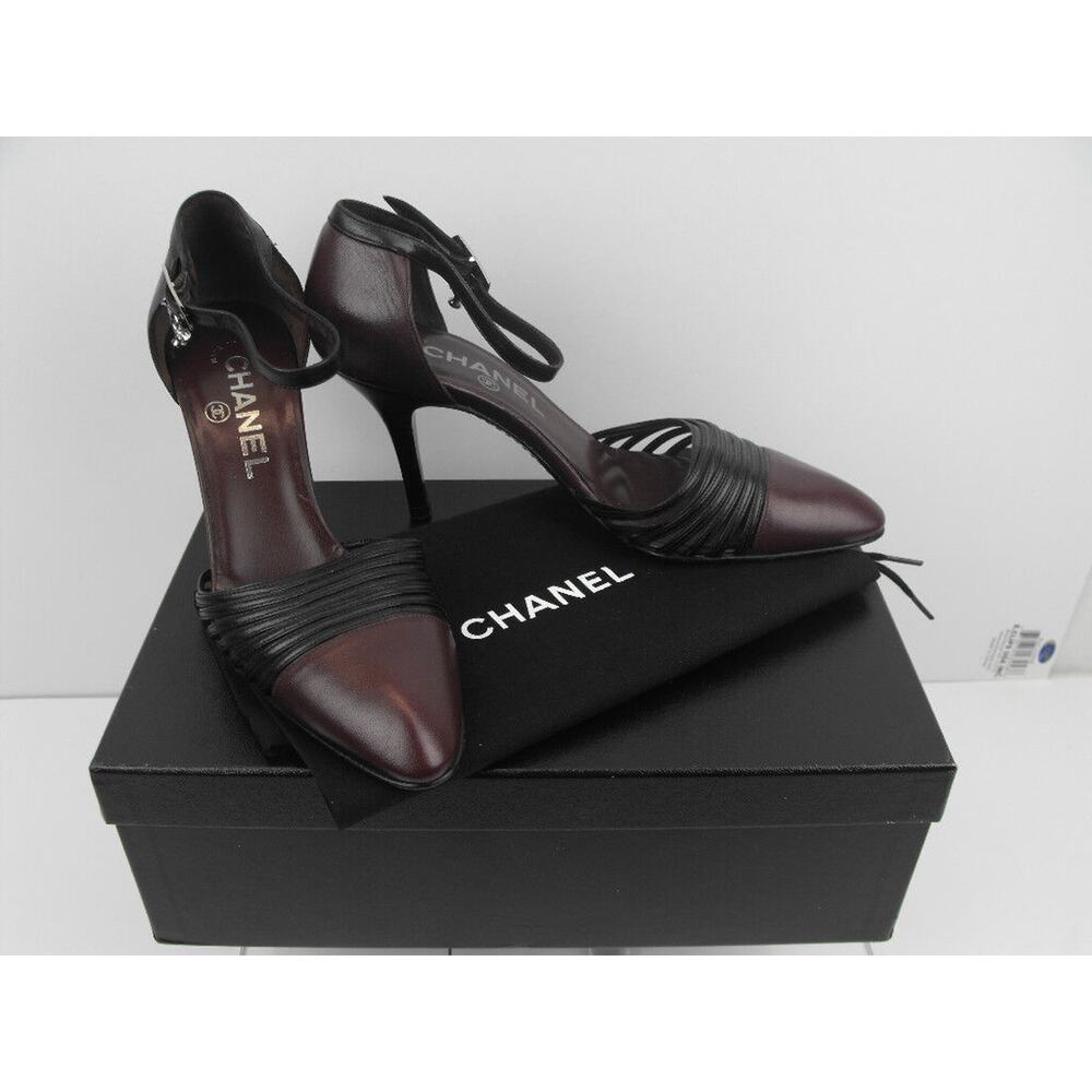 NIB CHANEL TWO TONE PLEATED LEATHER ANKLE STRAP CRYSTALS CHARM PUMPS 36.5 6 $975